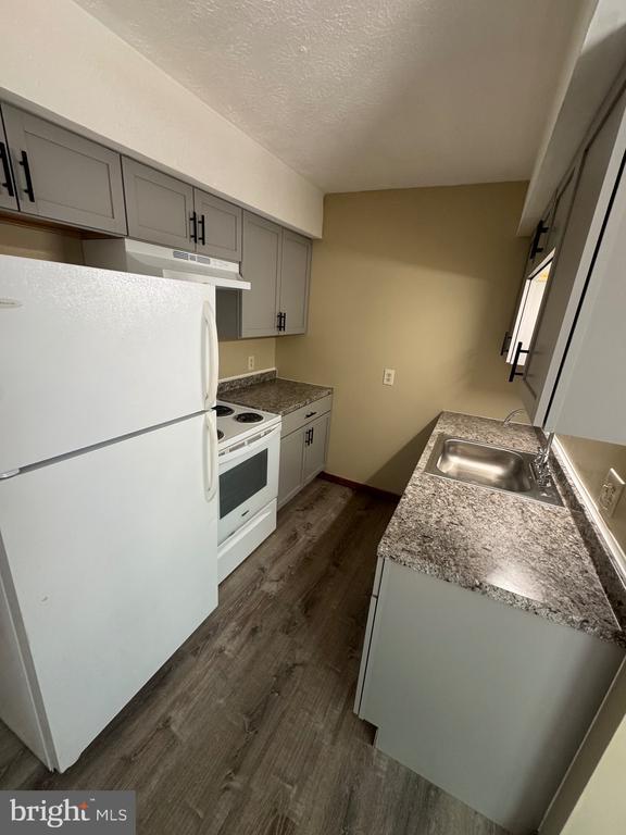 Photo - 520 Allston Cir