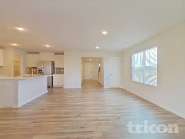 Photo - 1438 Cattleman Acrs Dr