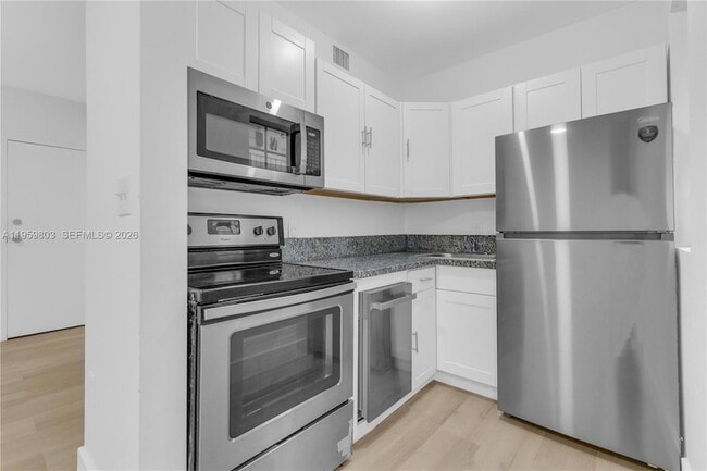 Photo - 605 Euclid Ave Unit 102