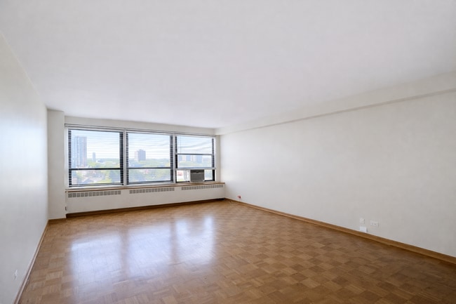 Photo - 4180 N Marine Dr Unit 1403