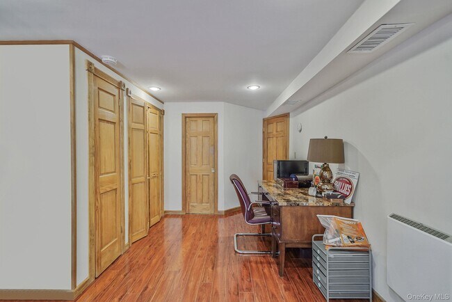 Photo - 44 Fourth St