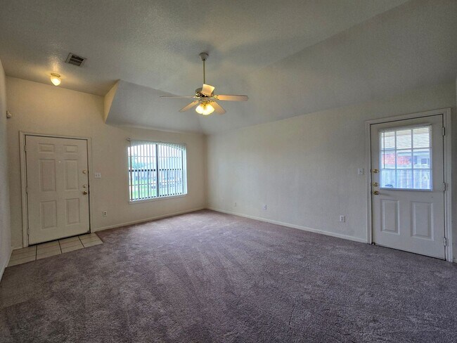 Photo - 3906 Hitchrock Dr Unidad 3906 Hitchrock Drive - A