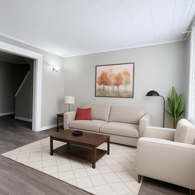 Photo - 123 E Louther St