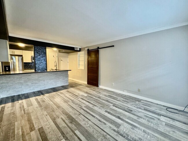 Photo - 829 Wax Myrtle Ln