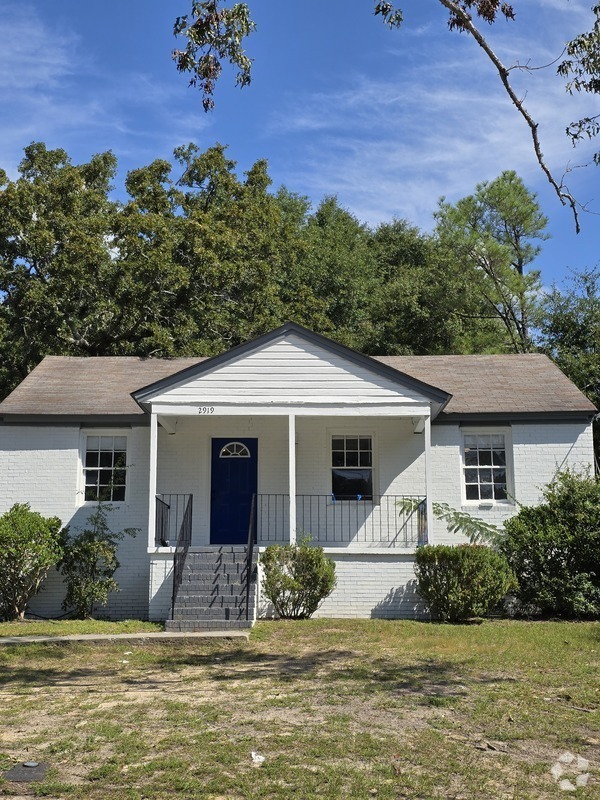 Building Photo - 2919 Skyline Rd Rental