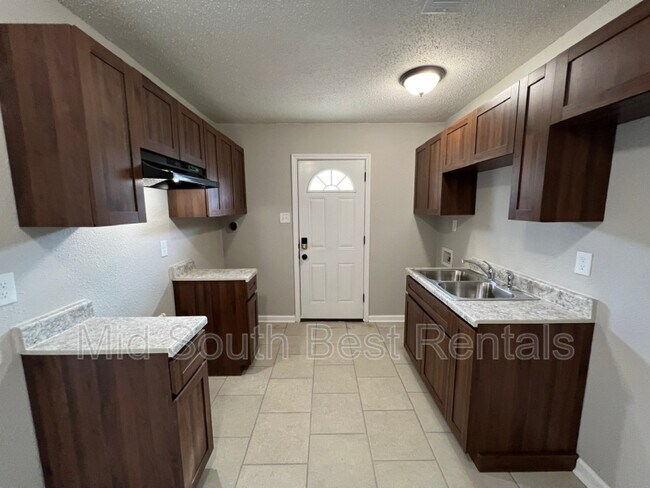 Photo - 1791 Tampa Cove