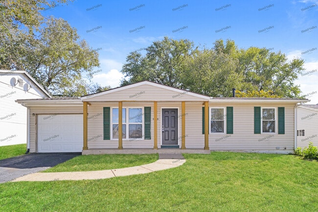 Building Photo - 4938 Tulip Tree Ln