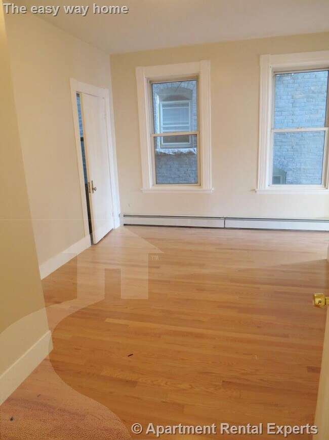 Photo - 90 Norfolk St Unit #4