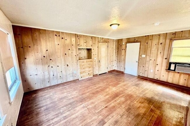 Photo - 387 N Glenn Ave