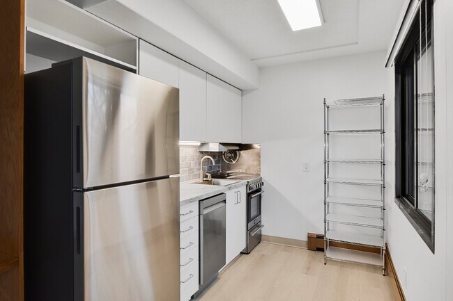 Photo - 934 High St Unidad 6