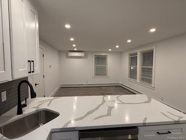 Photo - 19 Bellport Ln Unit 1