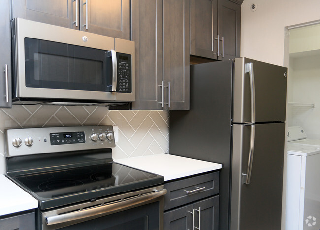 Brand New Kitchens! - Ashton Green Rental