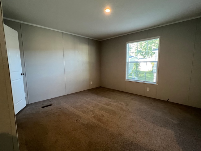 Photo - 5161 Chantelle Dr