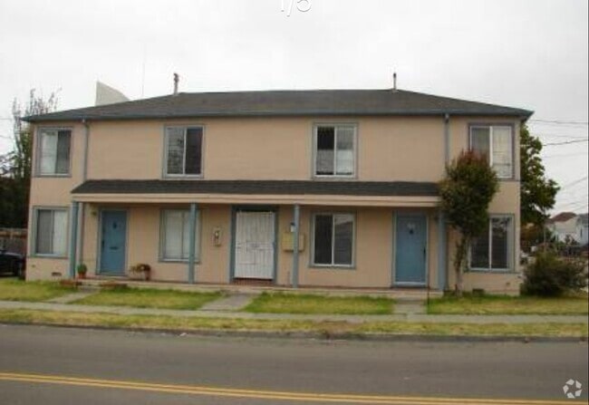 Building Photo - 921 Dwight Way Unit 921 Dwight Rental