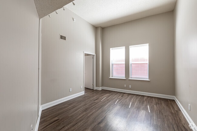 1BR, 1BA - Bedroom
