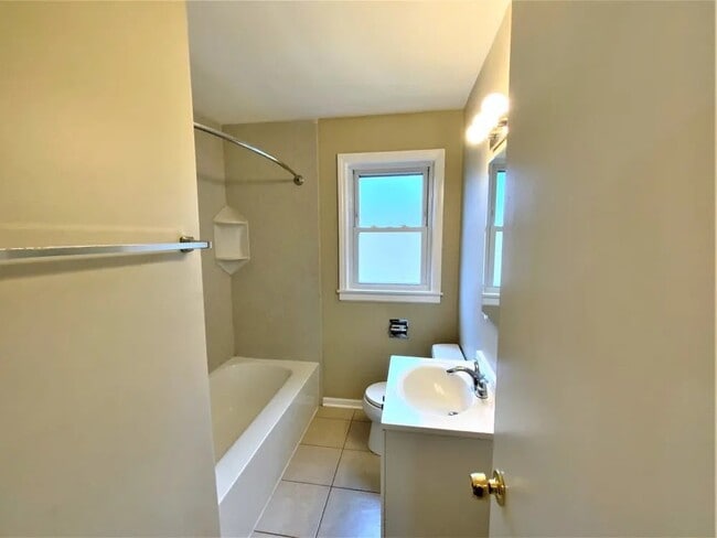Photo - 1453 Heidorn Ave