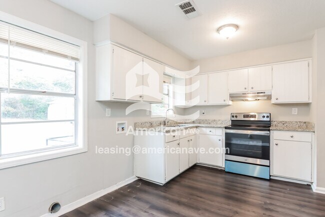 Photo - 1554 Mazor Dr