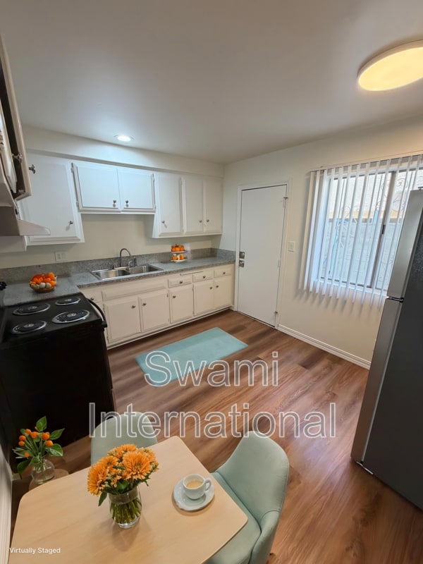 Photo - 1707 W 144th St Unit 2