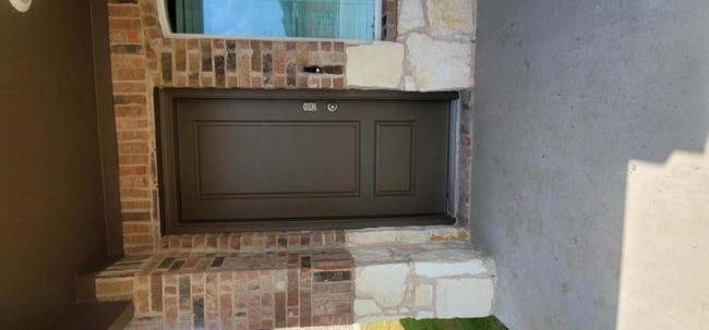 Photo - 1619 Fawn Crk Dr