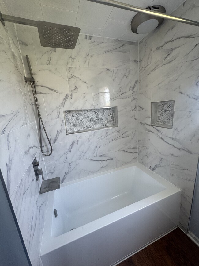 Photo - 2191 Westside Dr