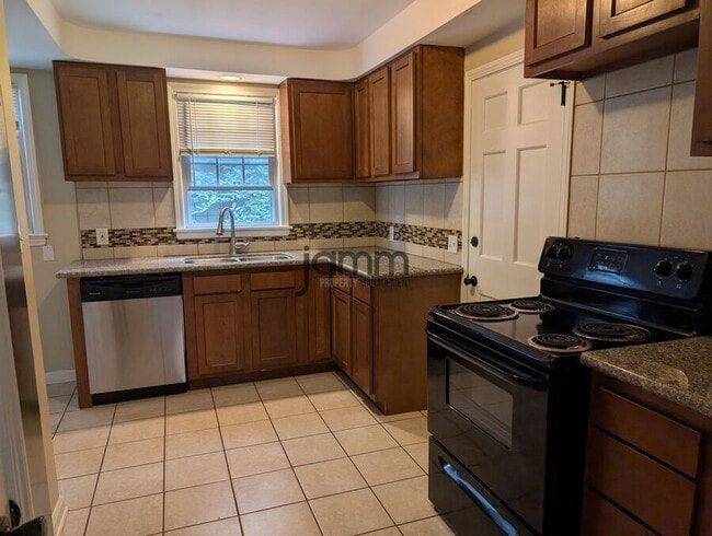 Photo - 3580 Normandy Rd
