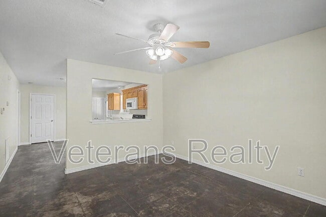 Photo - 11122 Gorenflo Rd