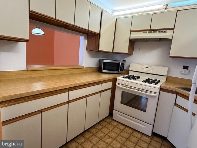 Photo - 14 Mimosa Ct