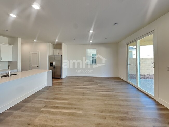Photo - 10555 Lagaspi Dr