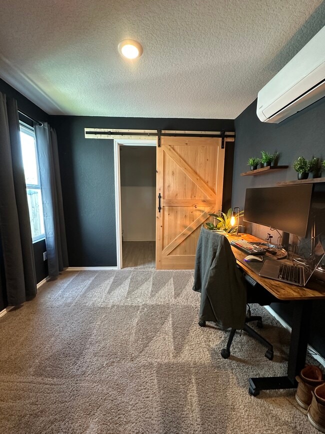 Photo - 7148 Elm Cv