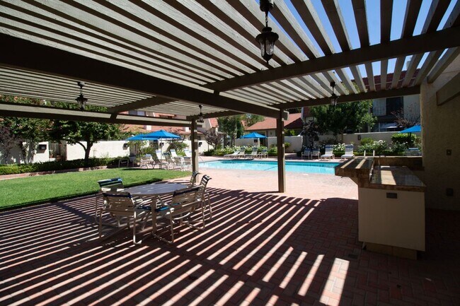 Photo - 6204 Shoup Ave Townhome