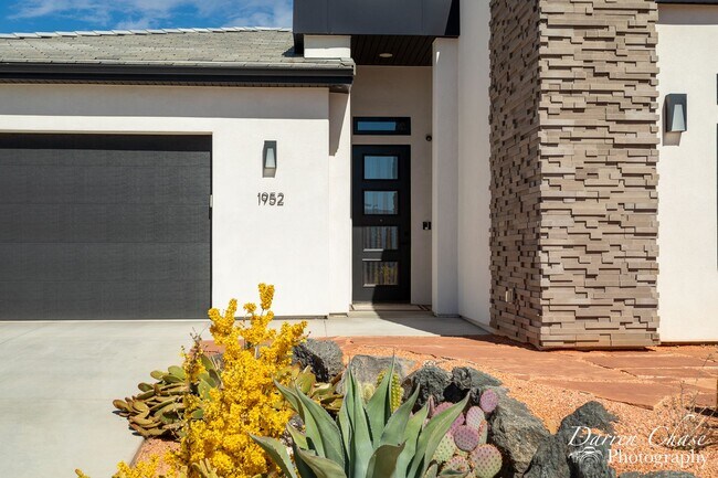 Photo - VIEWS VIEWS VIEWS!