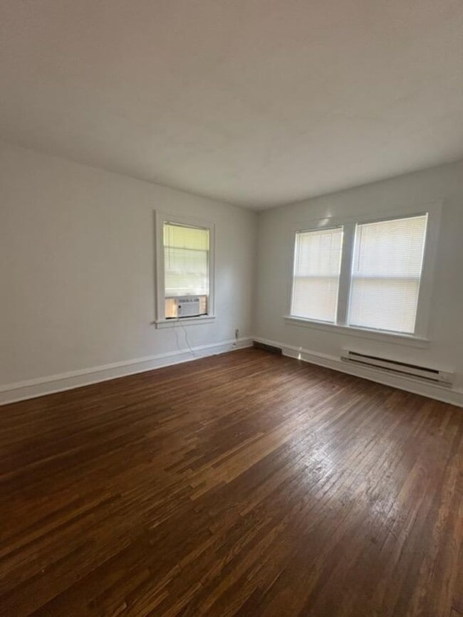 Photo - 312 N Mclean St Unit 3