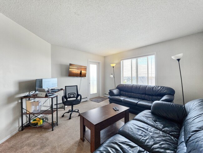 Photo - 5 Saddlestone Way Unit 413