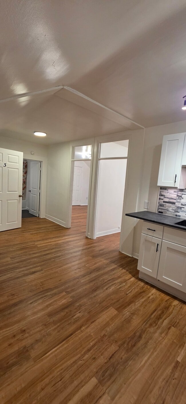 55 W Louther St