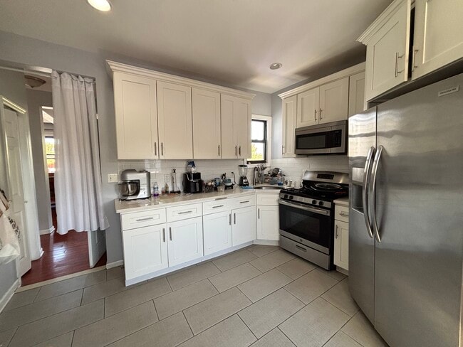 Photo - 276 Morris Ave Unit 3