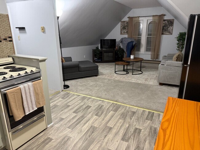 Photo - 1-Bedroom Apartment – Prime Poughkeepsie L...