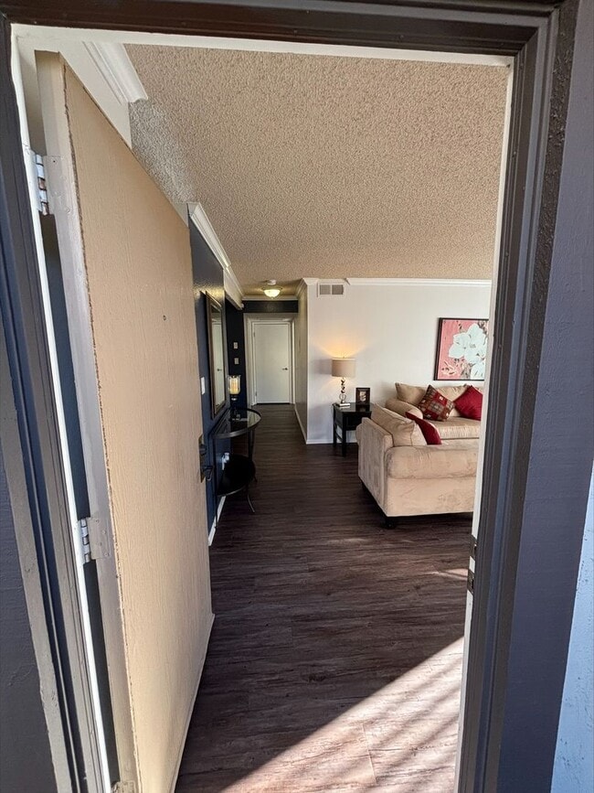 Photo - 104 Brookstone Apartments