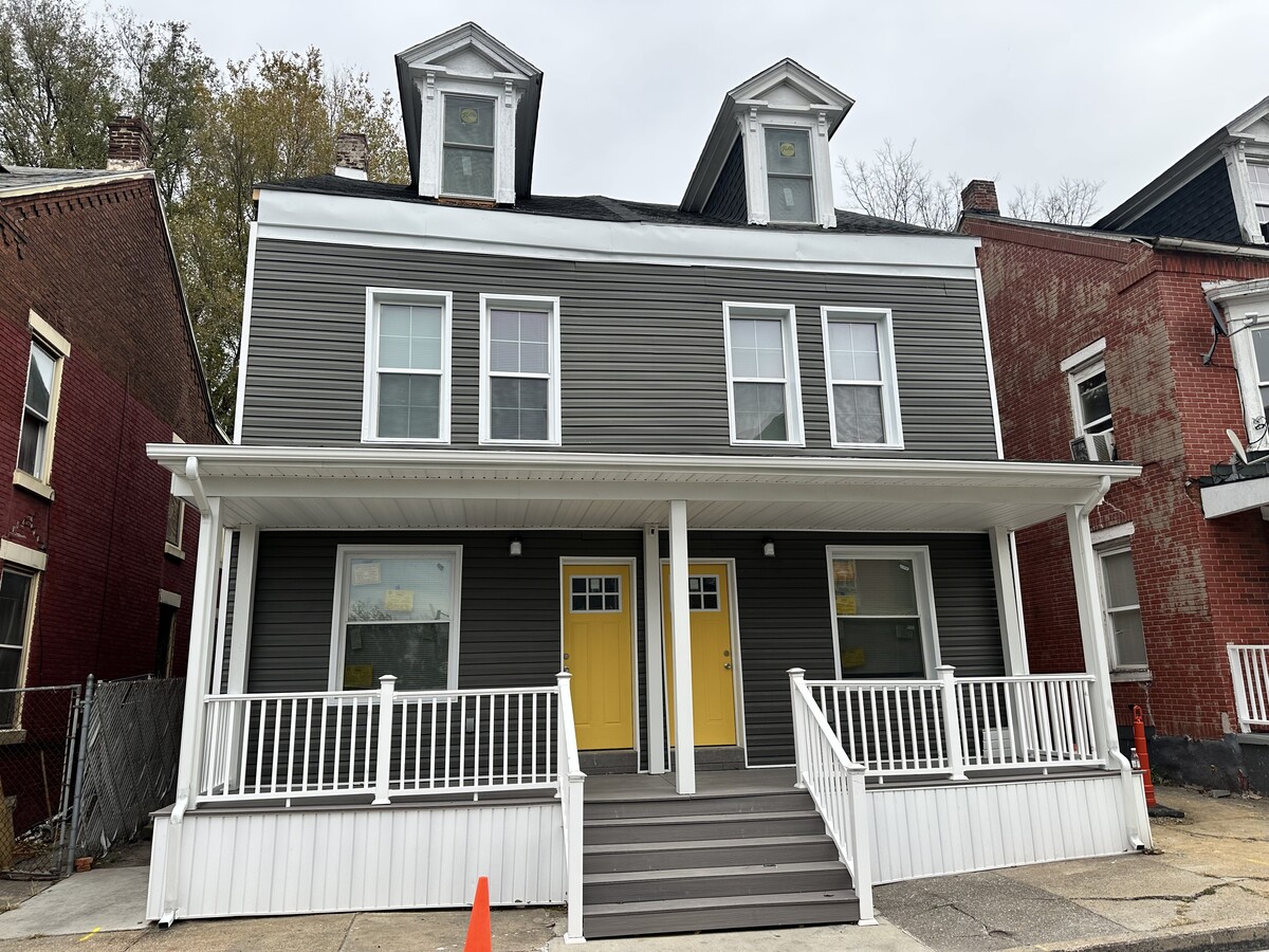 Photo - 127 N Summit St Casa