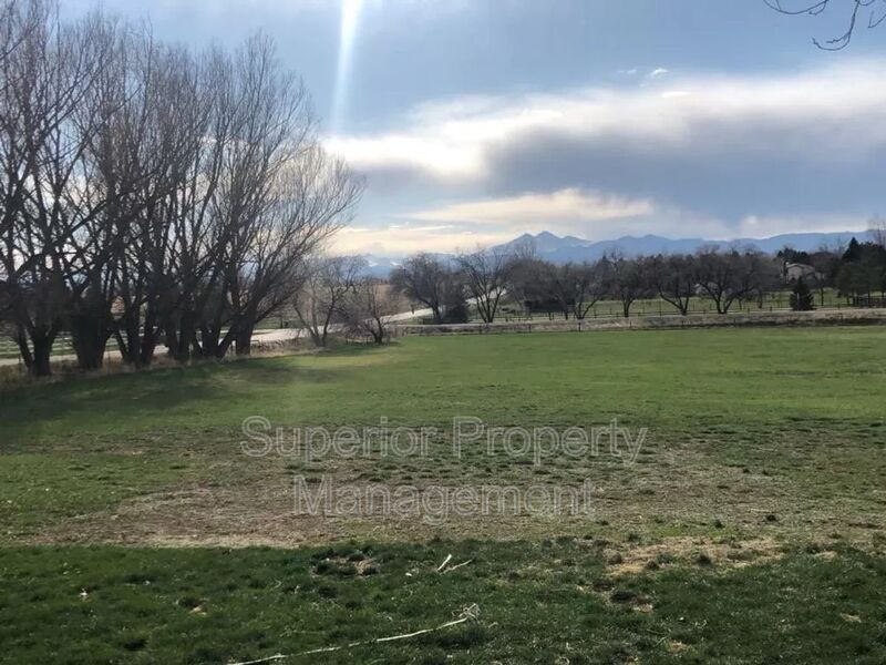 Photo - 950 County Rd 2E