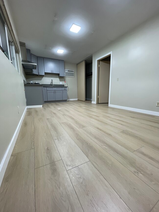 Photo - 1309 N Linwood Ave