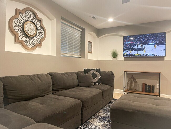 11501-11505 5 Cedars Rd Unit SI ID1293785P