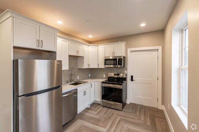 Photo - 133 Millbury St