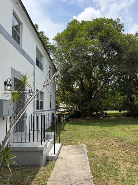 Photo - 15 Sidonia Ave Unit 3