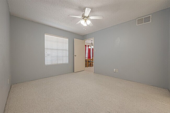Photo - 2750 Holly Hall St Unidad 1707