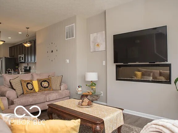 Photo - 2949 Kirkbride Way