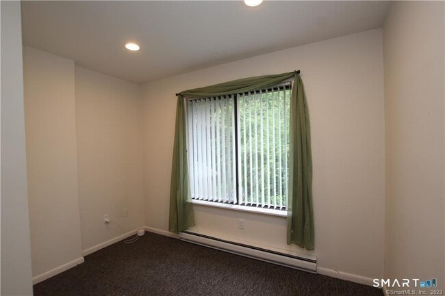 8 Cawdor Burn Rd