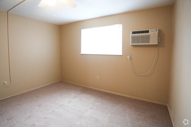 Cabana West Apartments
