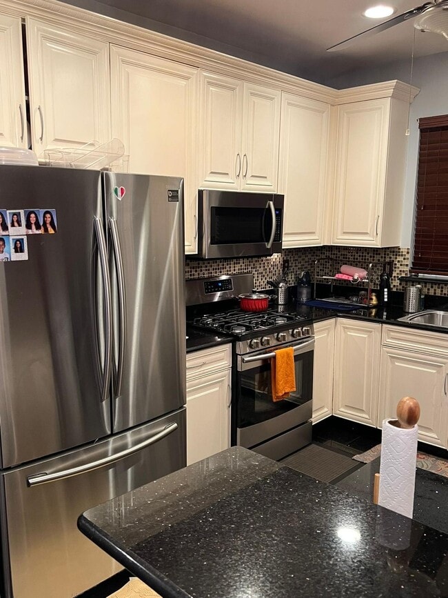 Building Photo - 93 Banyan Blvd