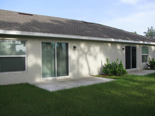 Photo - 1213 Oceanic Rd