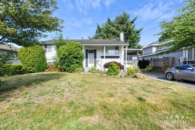 Building Photo - Spacious 5-Bedroom Detached Home in North Delta — Large Backyard, Two Kitchens & Ample Parking Unit House